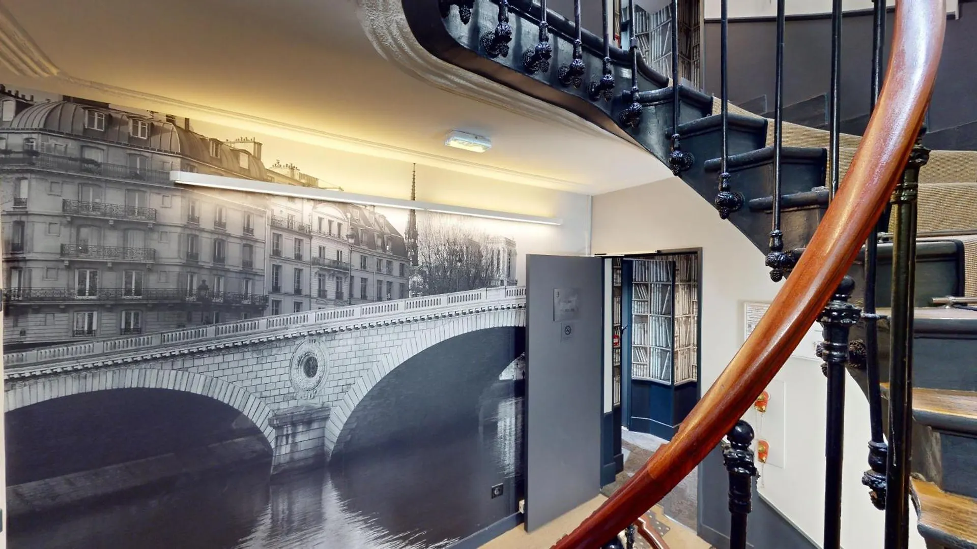 Western Opera Drouot Hotel